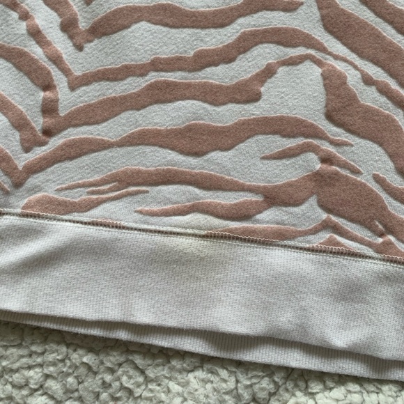 RAILS THEO SWEATSHIRT IN ZEBRA PRINT - Picture 10 of 13